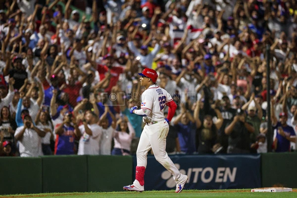 SANTO DOMINGO, DOMINICAN REPUBLIC - MARCH 03: Juan Soto #22 of the Dominican Republic reacts after hitting a home run during the fourth inning of an exhibition game against the Detroit Tigers at Estadio Quisqueya on March 03, 2026 in Santo Domingo, Dominican Republic. (Photo by Bryan Bennett/Getty Images)