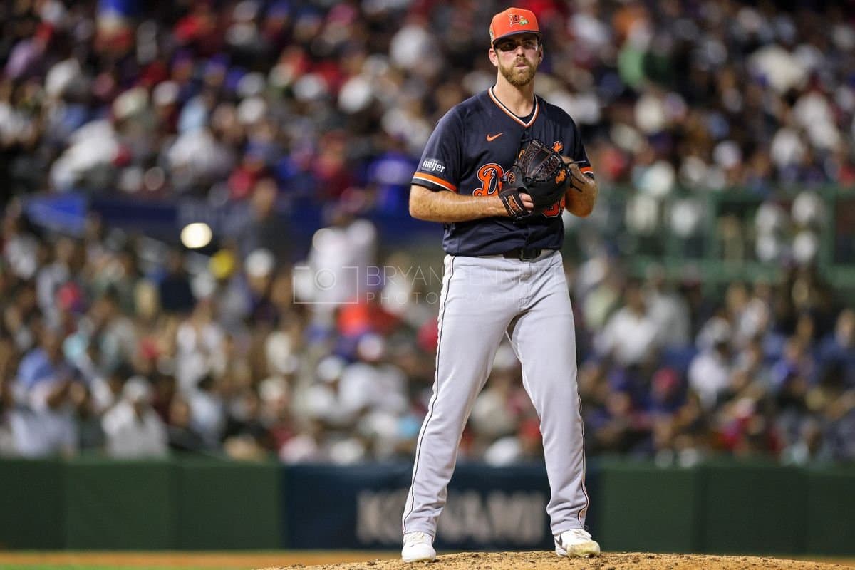 SANTO DOMINGO, DOMINICAN REPUBLIC - MARCH 03: Bryan Sammons #64 of the Detroit Tigers pitches during an exhibition game against the Dominican Republic at Estadio Quisqueya on March 03, 2026 in Santo Domingo, Dominican Republic. (Photo by Bryan Bennett/Getty Images)